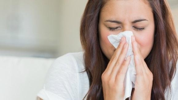 How to Stop Sneezing Naturally